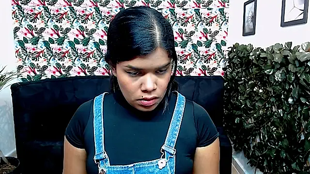 Snapshot of Wendy_Hot_ chatting on January 18, 4:04 am Wendy Hot online show from January 18, 4:04 am