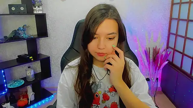 Lina Brownie online show from December 29, 2:17 am