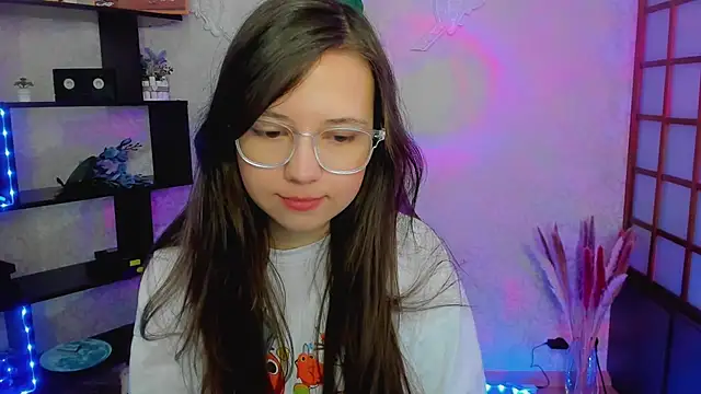 Lina Brownie online show from January 4, 2:03 am