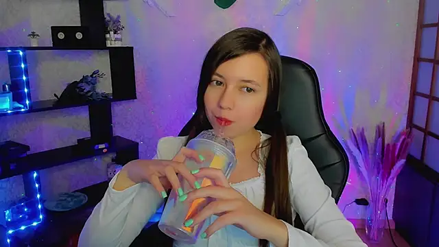 Lina Brownie online show from January 5, 5:09 am