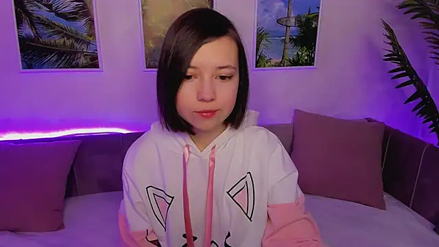 Lina Brownie online show from January 20, 2:01 am