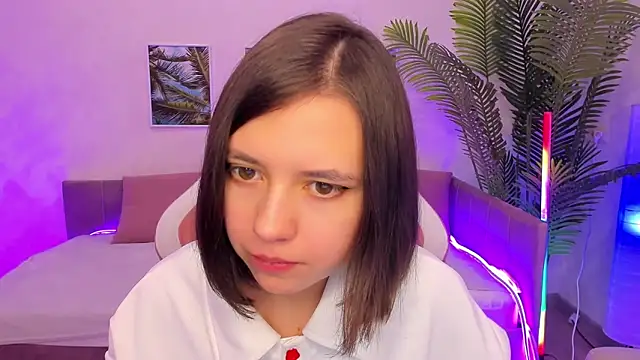 Lina Brownie online show from February 11, 4:55 am