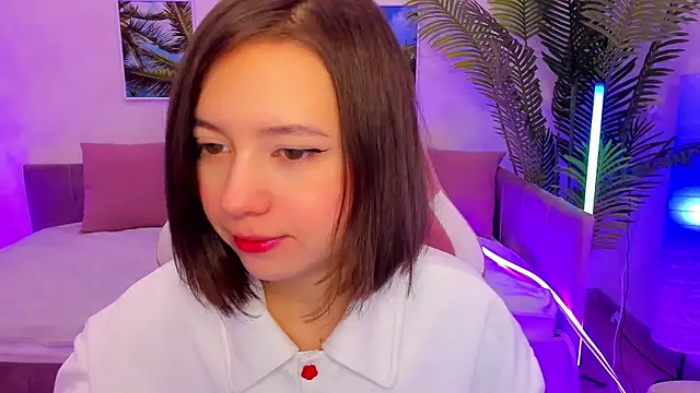 Lina Brownie online show from February 15, 1:53 am