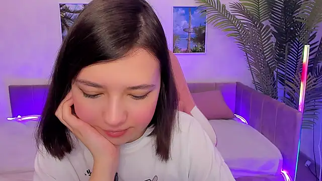 Lina Brownie online show from March 16, 2:21 am