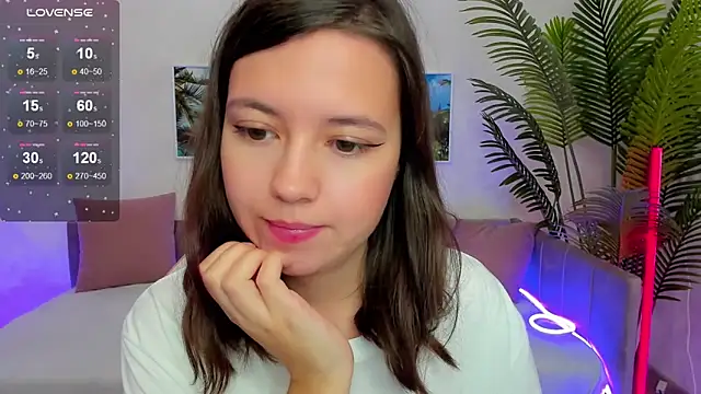 Snapshot of Lina_Brownie chatting on October 2, 2:29 am Lina Brownie online show from October 2, 2:29 am