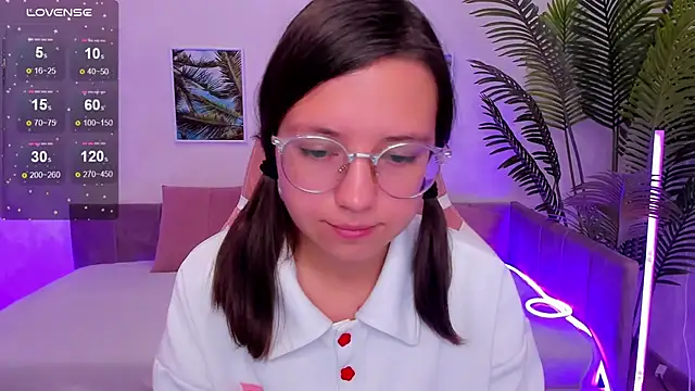 Lina Brownie online show from October 6, 2:31 am