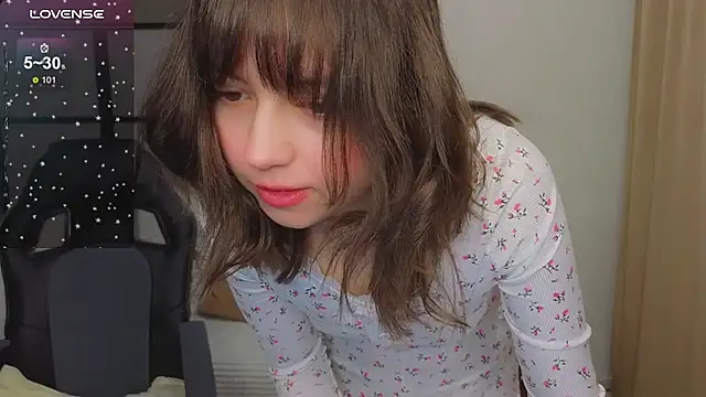 Snapshot of Lina_Brownie chatting on December 14, 2:28 am Lina Brownie online show from December 14, 2:28 am