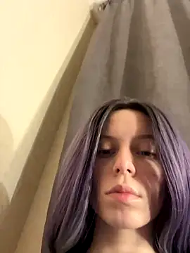 Snapshot of RinaMood chatting on December 5, 9:39 pm RinaMood online show from December 5, 9:39 pm