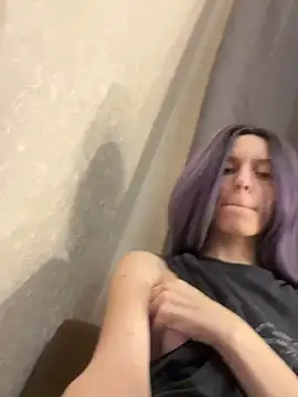 Snapshot of RinaMood chatting on December 7, 4:03 pm RinaMood online show from December 7, 4:03 pm