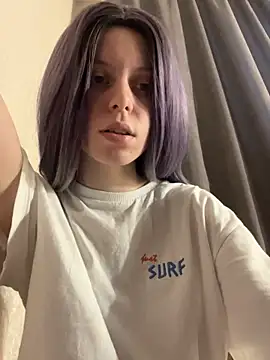 Snapshot of RinaMood chatting on December 22, 6:17 am RinaMood online show from December 22, 6:17 am