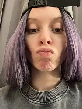 Snapshot of RinaMood chatting on January 7, 2:19 pm RinaMood online show from January 7, 2:19 pm