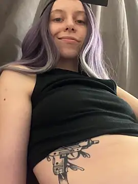 Snapshot of RinaMood chatting on February 5, 2:26 pm RinaMood online show from February 5, 2:26 pm