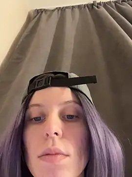 Snapshot of RinaMood chatting on February 8, 11:44 am RinaMood online show from February 8, 11:44 am