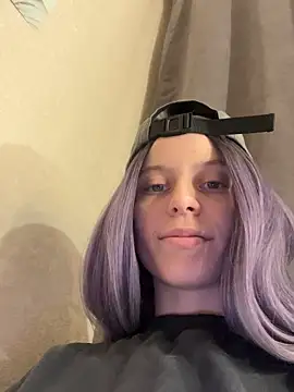 Snapshot of RinaMood chatting on February 9, 2:40 pm RinaMood online show from February 9, 2:40 pm