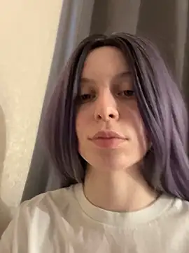 Snapshot of RinaMood chatting on February 24, 4:05 am RinaMood online show from February 24, 4:05 am