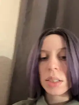 Snapshot of RinaMood chatting on March 7, 9:07 am RinaMood online show from March 7, 9:07 am