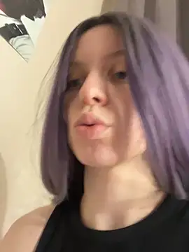 Snapshot of RinaMood chatting on March 13, 11:30 am RinaMood online show from March 13, 11:30 am