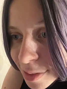 Snapshot of RinaMood chatting on March 13, 2:33 pm RinaMood online show from March 13, 2:33 pm