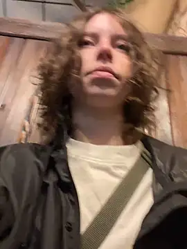 Snapshot of RinaMood chatting on September 23, 5:32 am RinaMood online show from September 23, 5:32 am