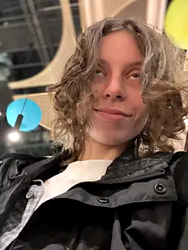 Snapshot of RinaMood chatting on September 25, 4:27 am RinaMood online show from September 25, 4:27 am