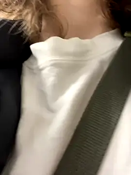 Snapshot of RinaMood chatting on September 29, 5:34 am RinaMood online show from September 29, 5:34 am