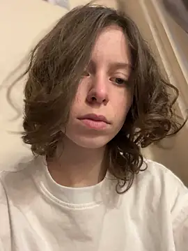 Snapshot of RinaMood chatting on October 8, 8:45 am RinaMood online show from October 8, 8:45 am