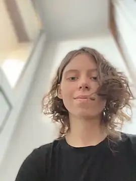 Snapshot of RinaMood chatting on October 11, 8:02 am RinaMood online show from October 11, 8:02 am