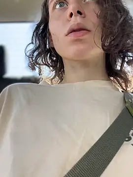 Snapshot of RinaMood chatting on November 14, 4:11 am RinaMood online show from November 14, 4:11 am