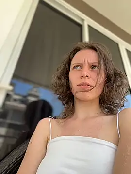 Snapshot of RinaMood chatting on November 30, 3:10 am RinaMood online show from November 30, 3:10 am