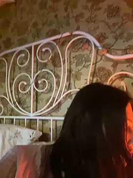 Miley Smile online show from March 9, 6:45 pm