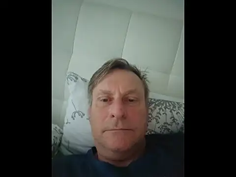 johnnym1 online show from February 9, 6:50 am