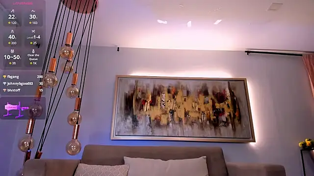 RoxanneHill  online show from March 18, 2:48 pm