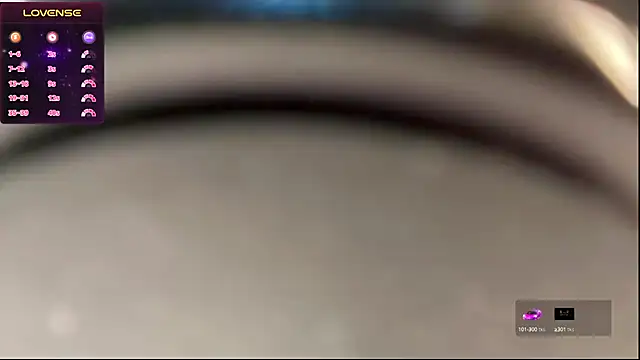 Snapshot of Spice-Summi chatting on March 12, 3:40 pm Spice-Summi online show from March 12, 3:40 pm