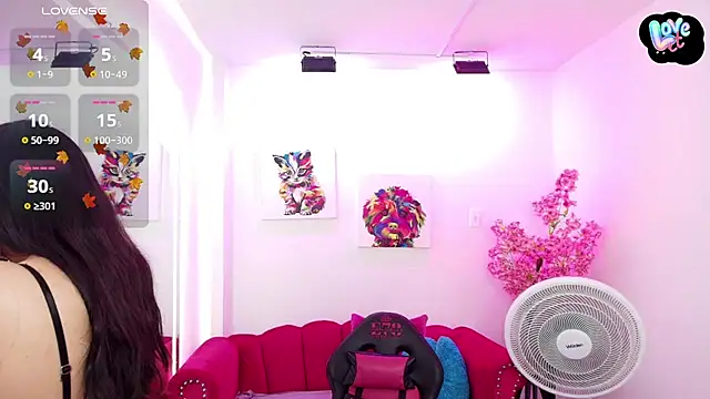 Snapshot of Miss_dolly_ chatting on October 28, 12:41 pm Miss dolly  online show from October 28, 12:41 pm