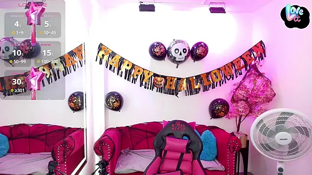 Snapshot of Miss_dolly_ chatting on October 30, 12:17 pm Miss dolly  online show from October 30, 12:17 pm