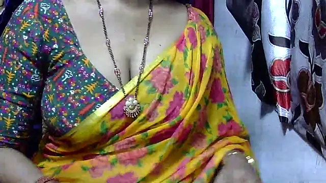 Snapshot of samyukthapuretelugu chatting on March 9, 1:04 am samyukthapuretelugu online show from March 9, 1:04 am