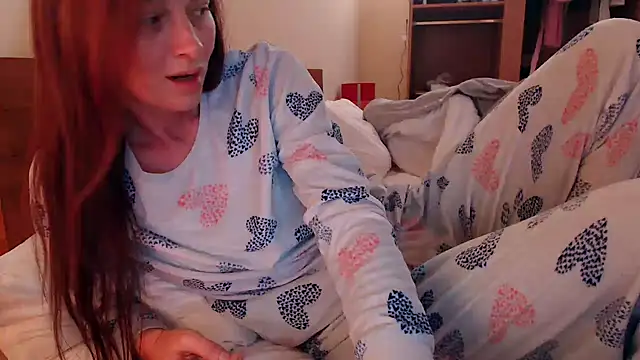 LovelyAndraGirl online show from February 11, 11:43 am