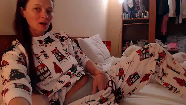 LovelyAndraGirl online show from March 11, 7:36 pm