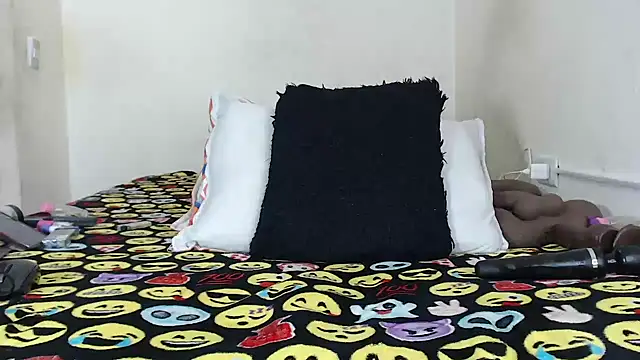 Snapshot of Britanylee_01x chatting on October 6, 4:10 am Britanylee 01x online show from October 6, 4:10 am