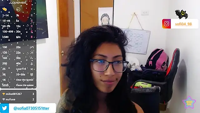 Snapshot of sofia_rosse4 chatting on May 15, 11:23 pm sofia rosse4 online show from May 15, 11:23 pm