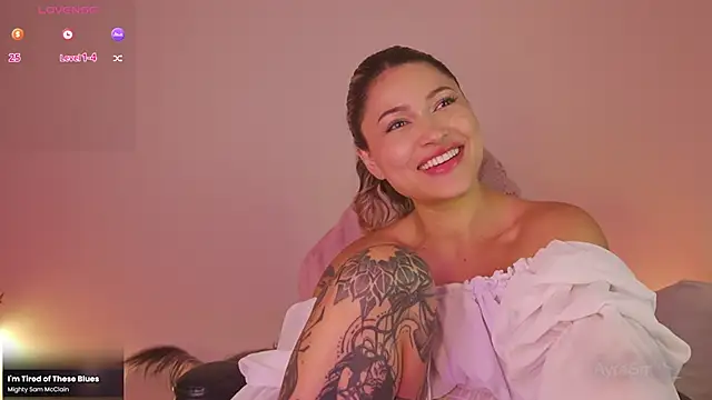 AyraSmith  online show from February 16, 3:26 am