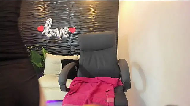 sofia 44 online show from January 31, 7:11 pm