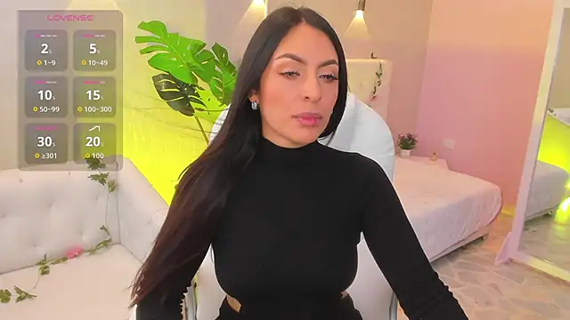 Snapshot of yourmagic_venus chatting on May 26, 8:49 pm yourmagic venus online show from May 26, 8:49 pm