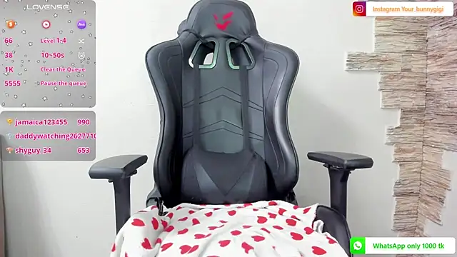 your bunnygirl online show from February 15, 7:28 pm