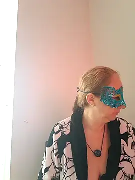 Snapshot of MILEIDE980 chatting on September 29, 12:10 pm MILEIDE980 online show from September 29, 12:10 pm