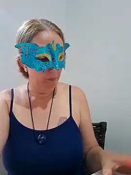 Snapshot of MILEIDE980 chatting on October 4, 10:24 am MILEIDE980 online show from October 4, 10:24 am
