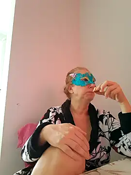 Snapshot of MILEIDE980 chatting on October 12, 10:47 am MILEIDE980 online show from October 12, 10:47 am
