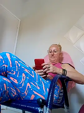 MILEIDE980 online show from December 4, 2:48 pm