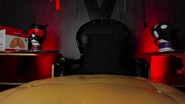 CharlotteScotte online show from January 10, 2:55 pm