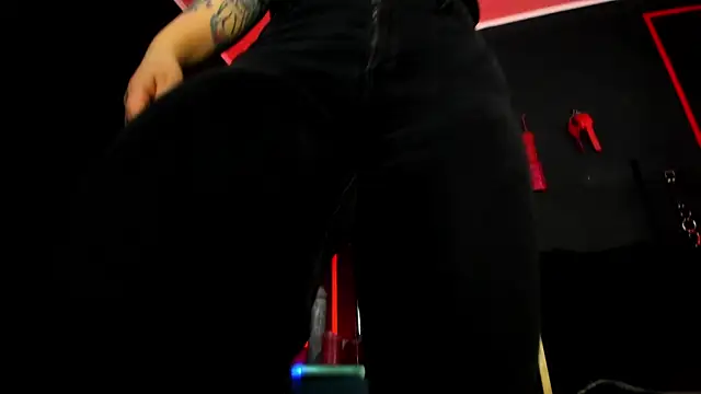 CharlotteScotte online show from November 12, 12:05 pm